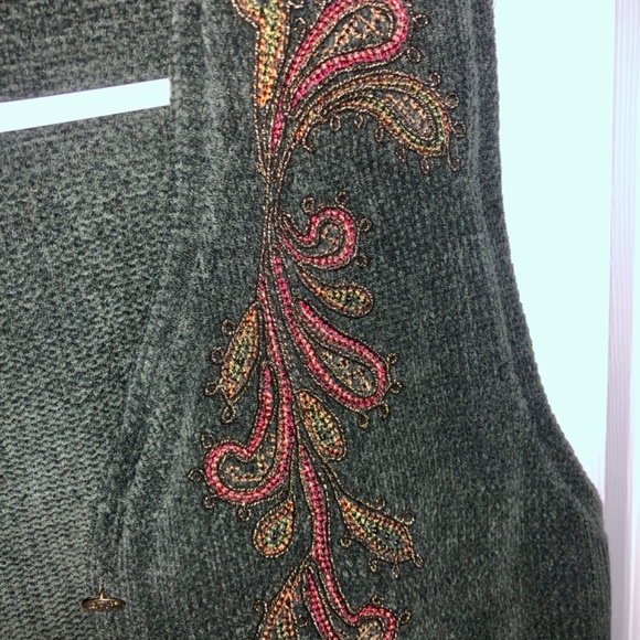 One of a kind BLOUSE - Picture 5 of 9